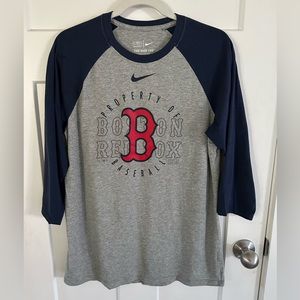 Nike MLB - 3/4 Sleeve Boston Red Sox Baseball T-Shirt Sz. MED